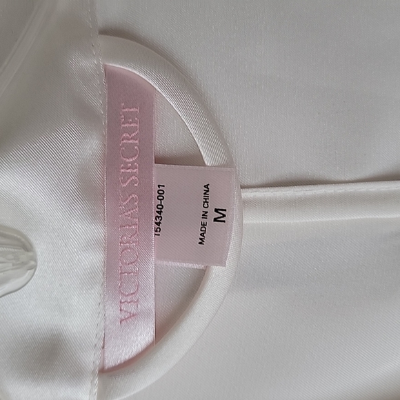 White Victoria Secret gown size M - Picture 3 of 4